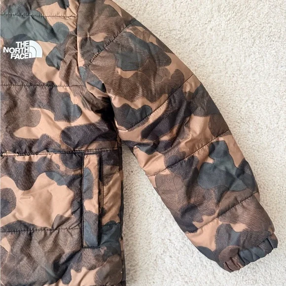 The North Face Brown Camouflage Reversible Jacket - Picture 3 of 16